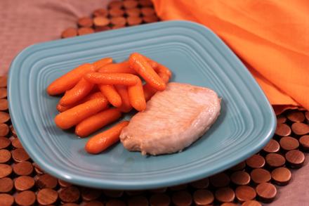 Honey-Ginger_Glazed_Pork_and_Carrots