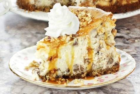 Pecan Pie Cheesecake pecan-pie-cheesecake