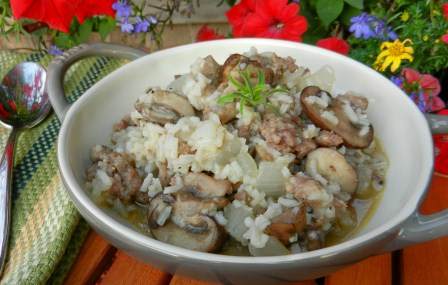 Skillet Sausage with Mushrooms skillet-sausage-n-mushrooms-w-rice