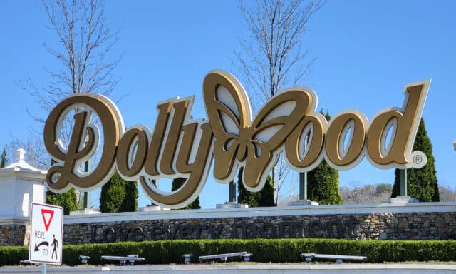 Dollywood sign