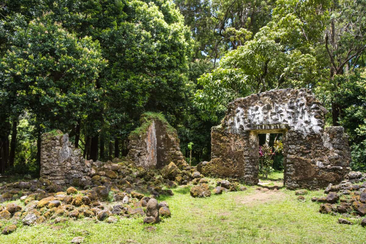 Kaniakapupu Ruins an unusual site in Oahu