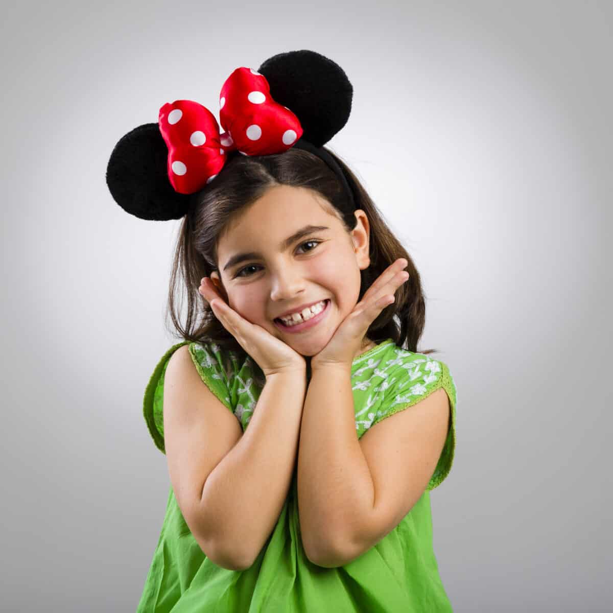 girl in minnie mouse ears