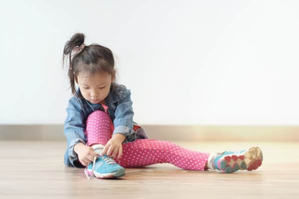 What Are the Different Fine Motor Developmental Milestones for Kids? - Toddler Fine Motor Readiness For Shoelaces