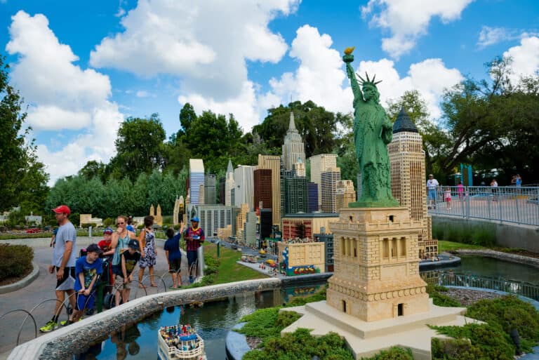 The Busiest Time Of Year To Visit LEGOLAND MomsWhoThink the-busiest-time-of-year-to-visit-legoland-momswhothink