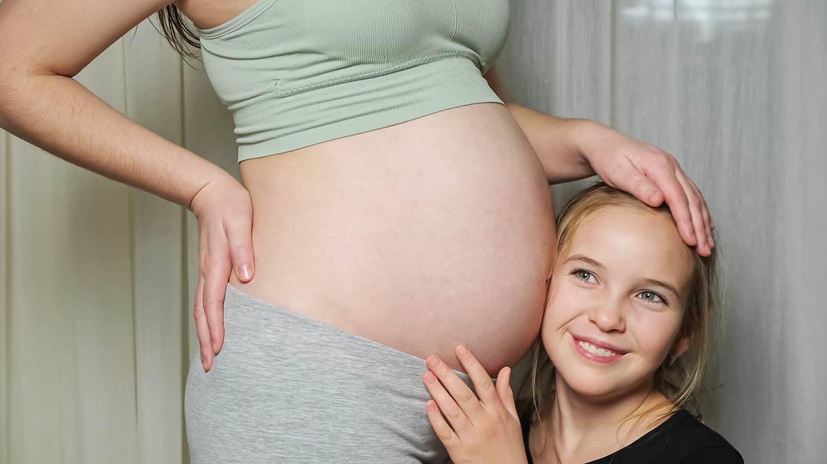 When Should I Feel My Baby Move During Pregnancy when-should-i-feel-my-baby-move-during-pregnancy