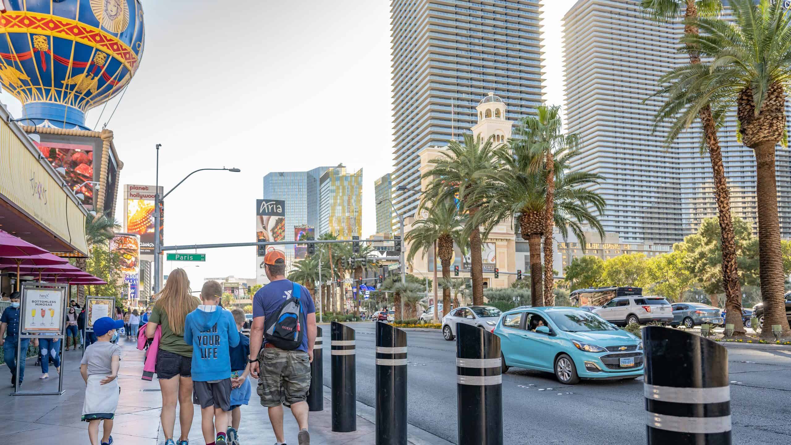 M&M's & Hershey's On The Strip: How Sweet It Is - Living Las Vegas