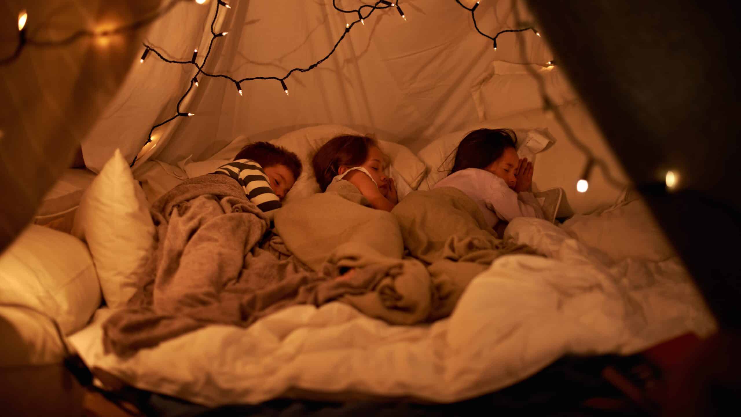 Ideas to keep your kids busy at a Sleepover - Sleepy Teepee