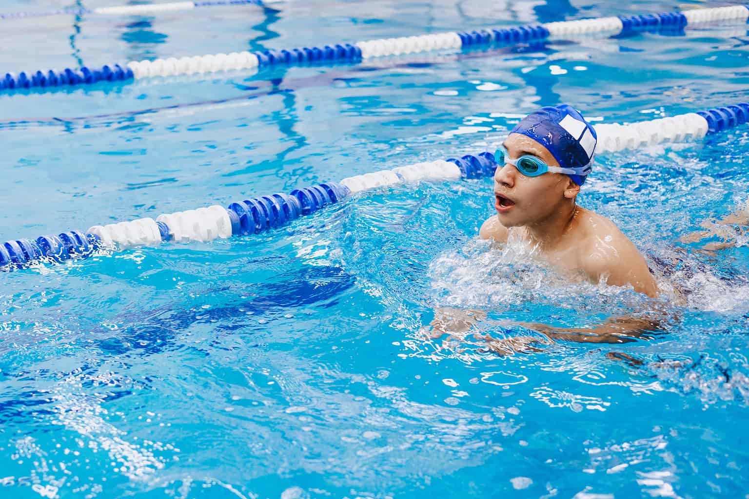 the-12-best-swimming-camps