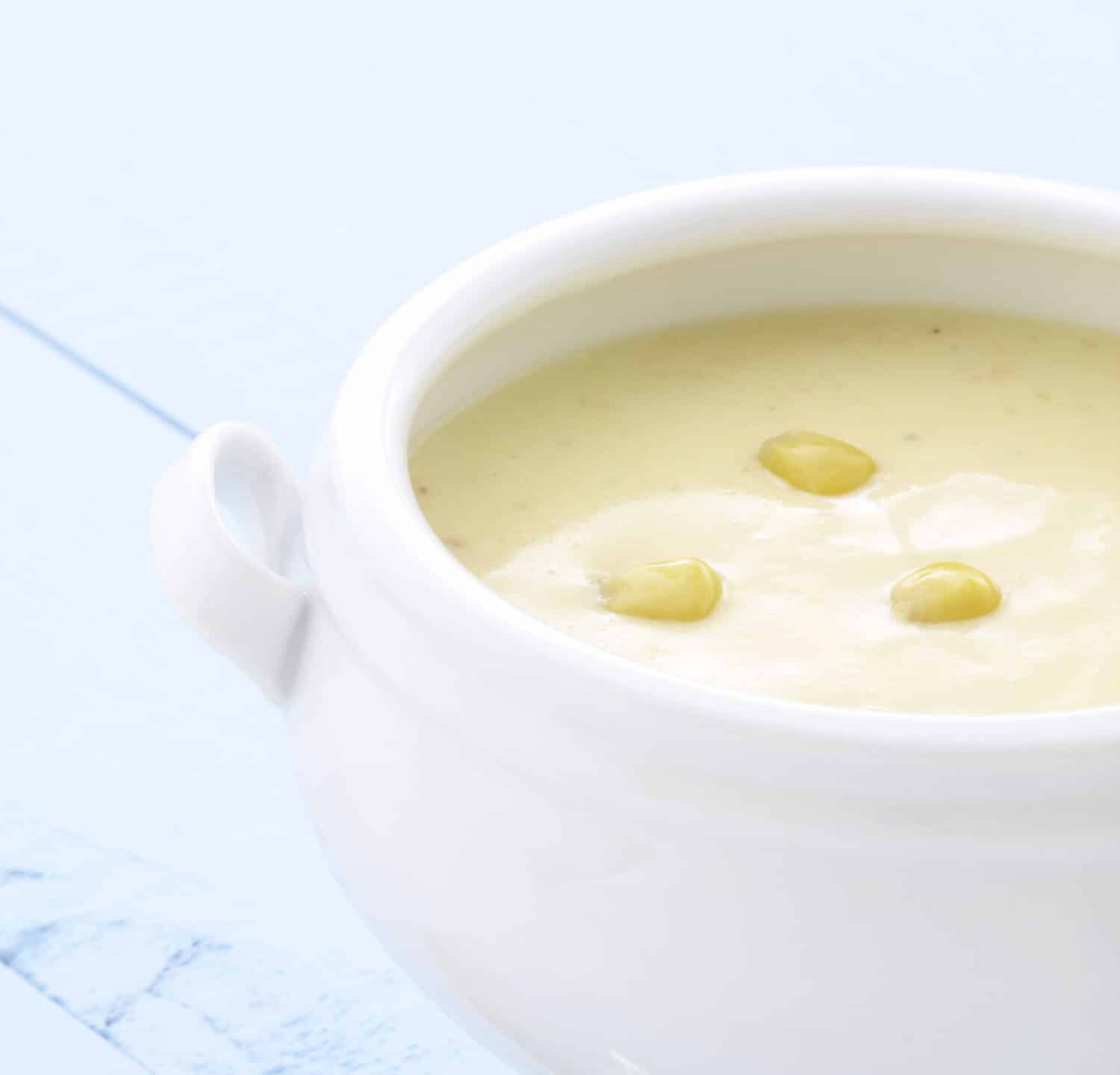 Smooth, creamy and slightly seasoned corn bisque, this delicious cream soup is a type of thick soup similar to New England clam chowder