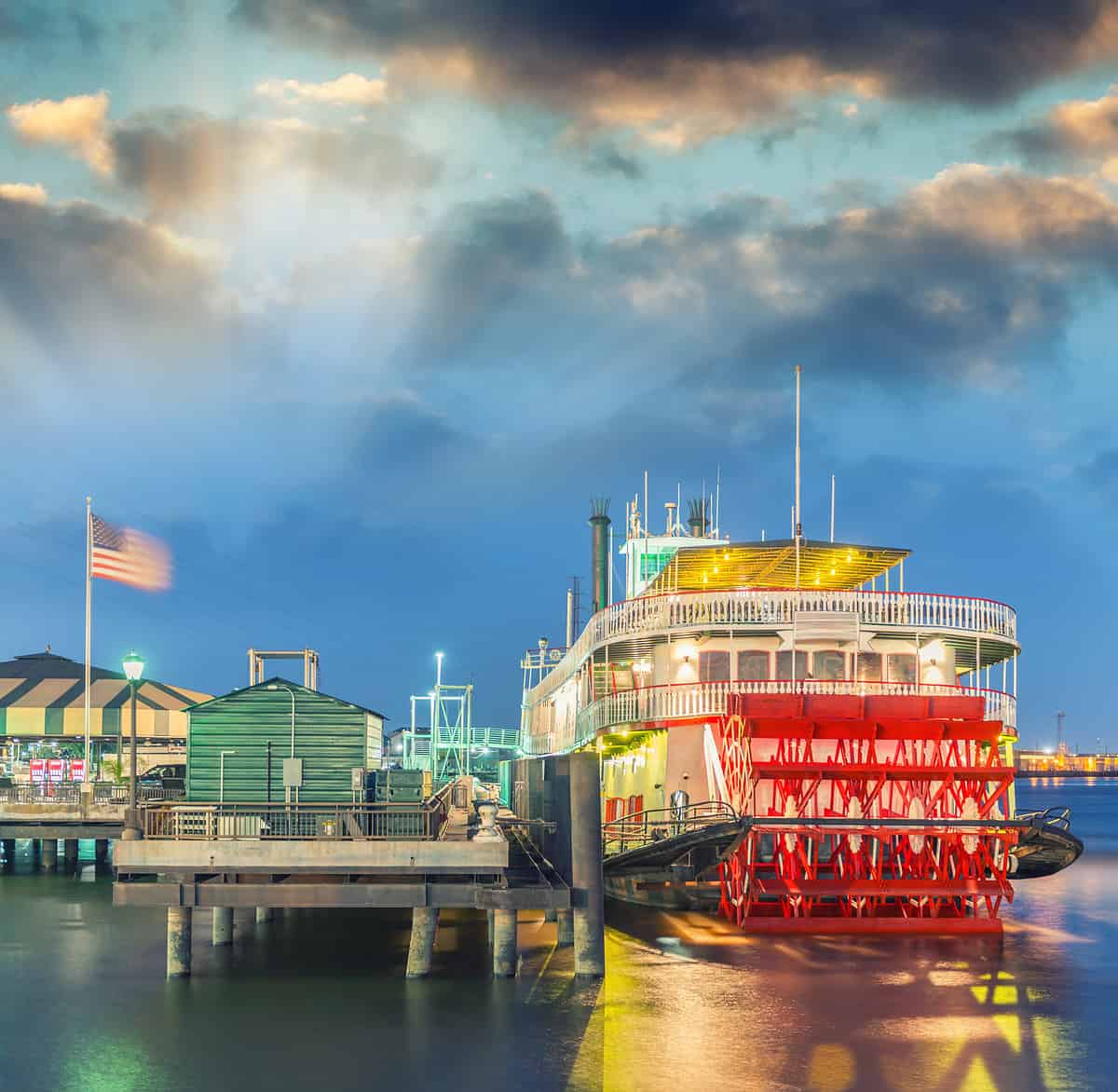Steamboat on the Mississippi River in New Orleans 