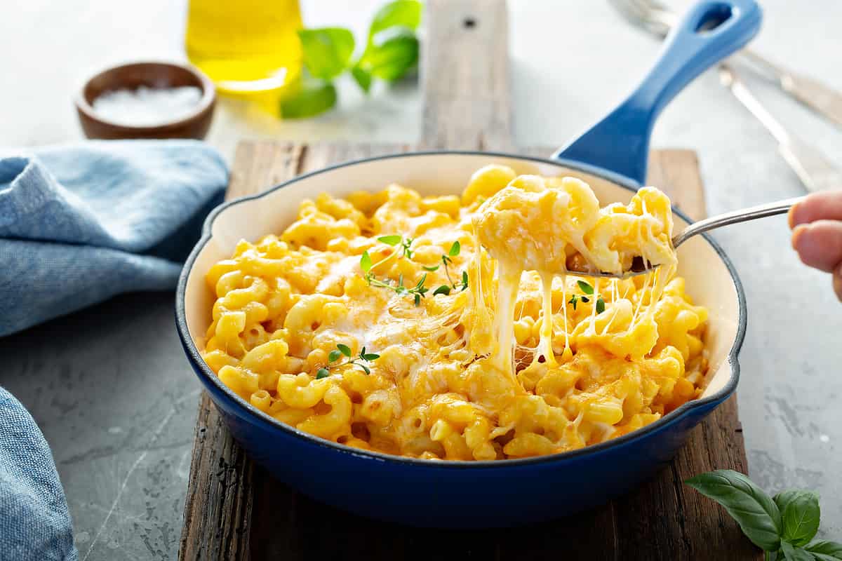 Baked mac and cheese in a cast iron pan