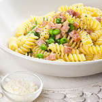 Pasta ham and green peas