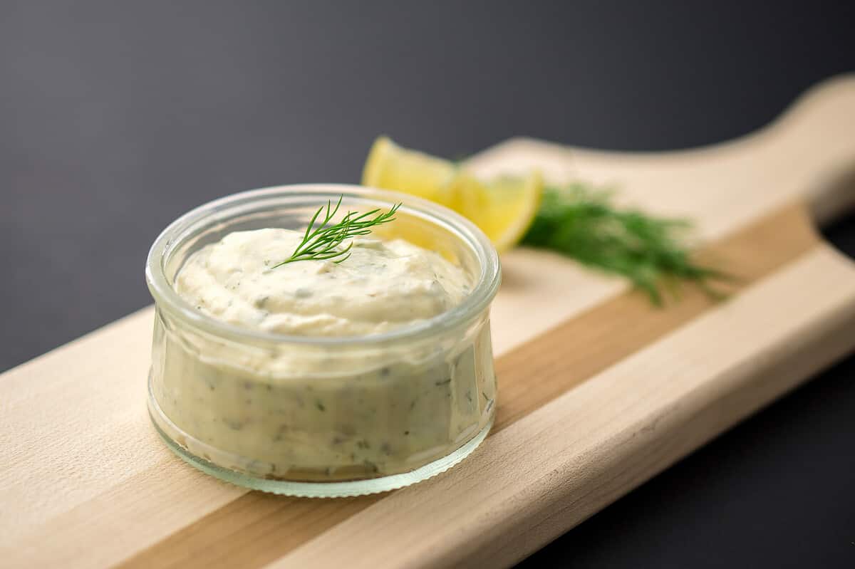 what is the difference between aioli and remoulade 
