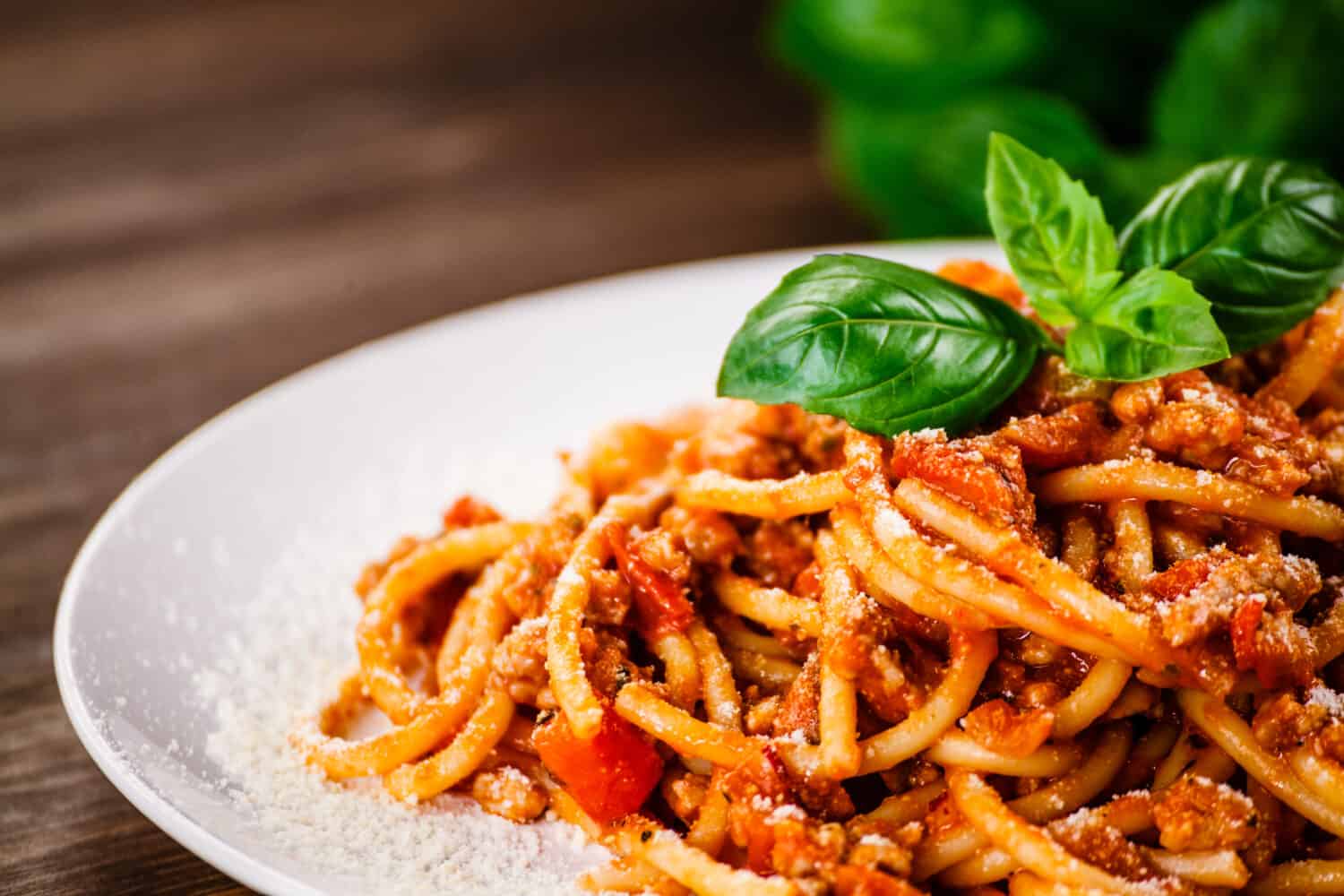 Pasta with meat, tomato sauce and vegetables