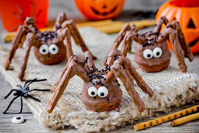 Halloween Spider Cakes Recipe