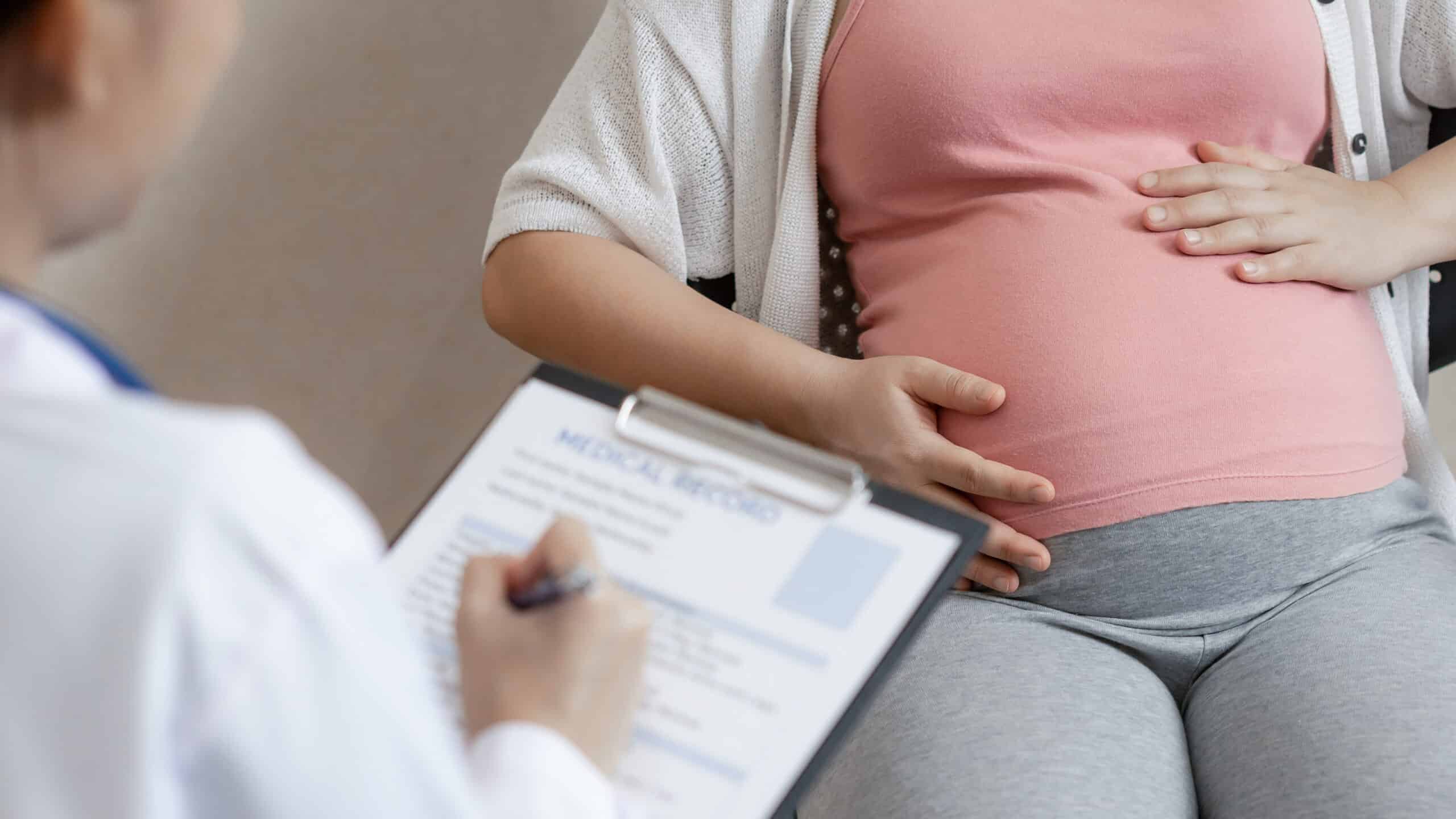 How to Lower Risk of Pregnancy Complications in Your 40s