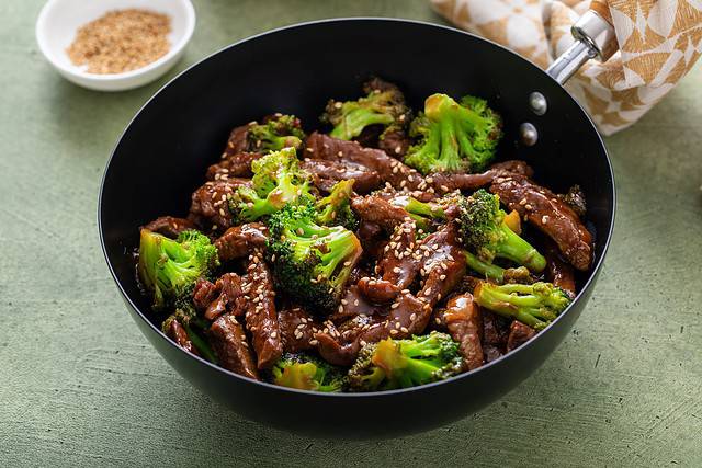 Beef and broccoli stir fry