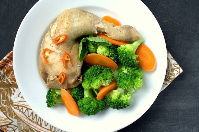 Steamed Chicken