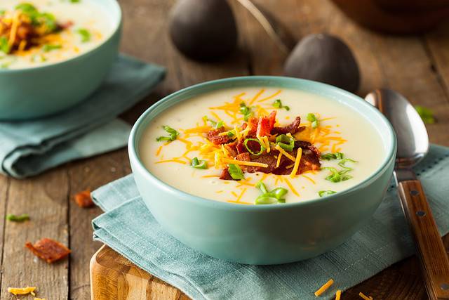 Loaded-Baked-Potato-Soup-2