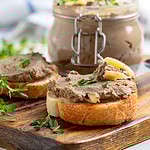 Refrigerated Pâtés or Meat Spreads