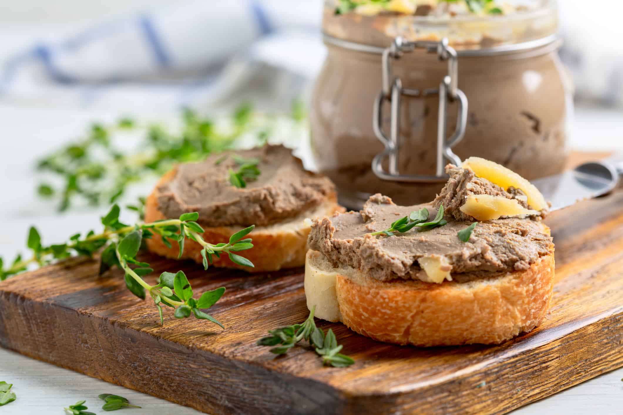 Refrigerated Pâtés or Meat Spreads