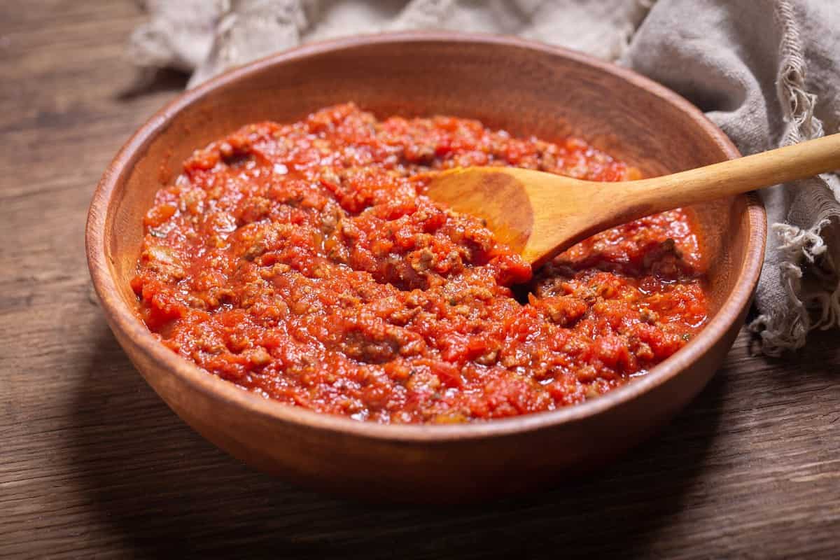 Spaghetti Sauce vs. Bolognese Which is the Better Option?