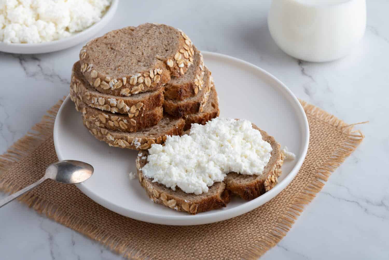 Creamy, delicious cottage cheese - the perfect snack for any time of day.