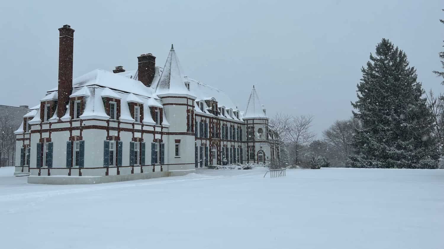 Le Chateau in Snow - Middlebury College
