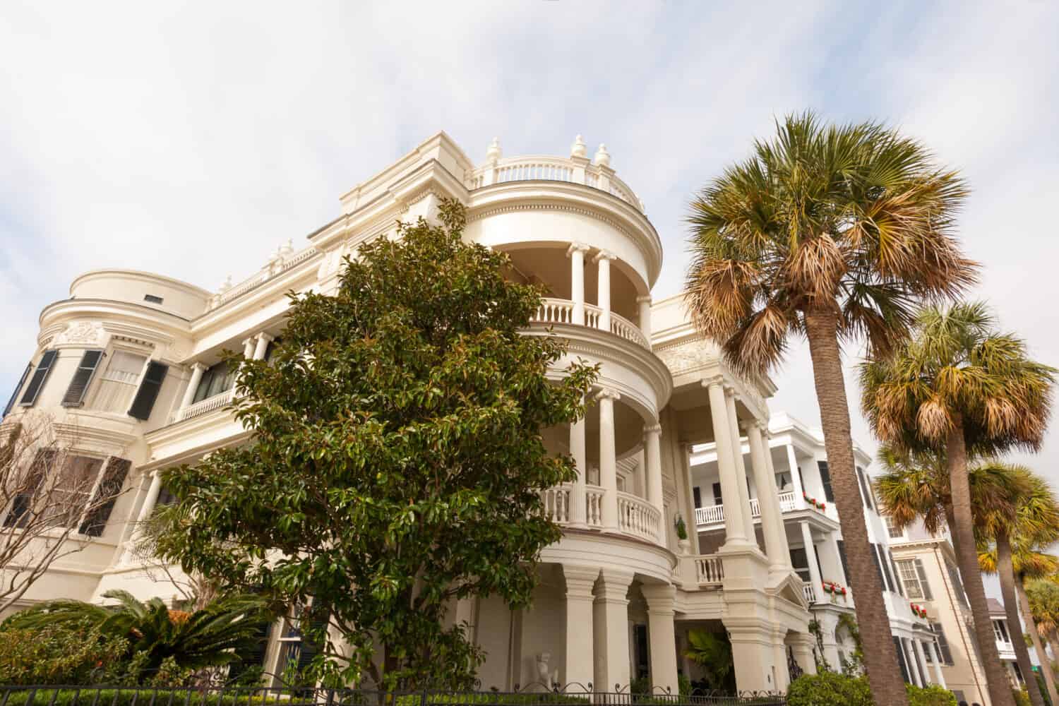 Historic houses along Battery st in Charleston, South Carolina