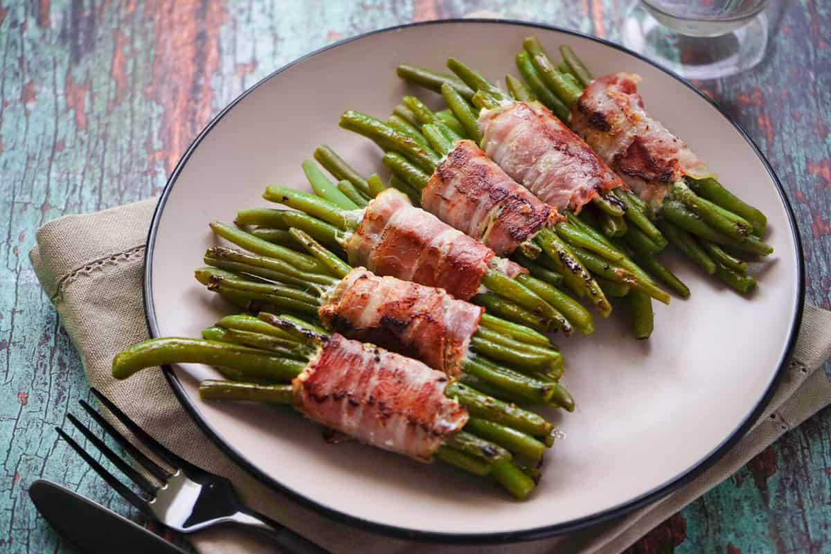 Homemade roasted green bean wrapped in bacon