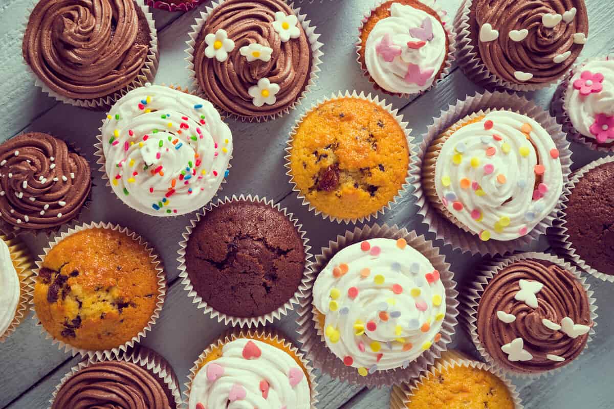 Muffins vs. Cupcakes 4 Differences Including Calories, Ingredients, and Taste