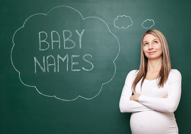 Pregnant woman trying to choose a name for her baby