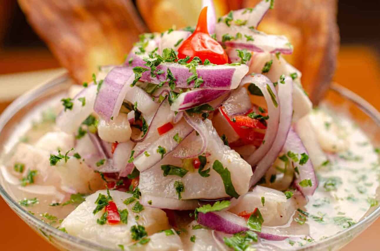 Peruvian fish ceviche with crispy