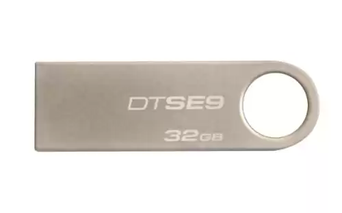Kingston Digital DataTraveler SE9 32GB USB 2.0 Flash Drive (DTSE9H/32GBZET)