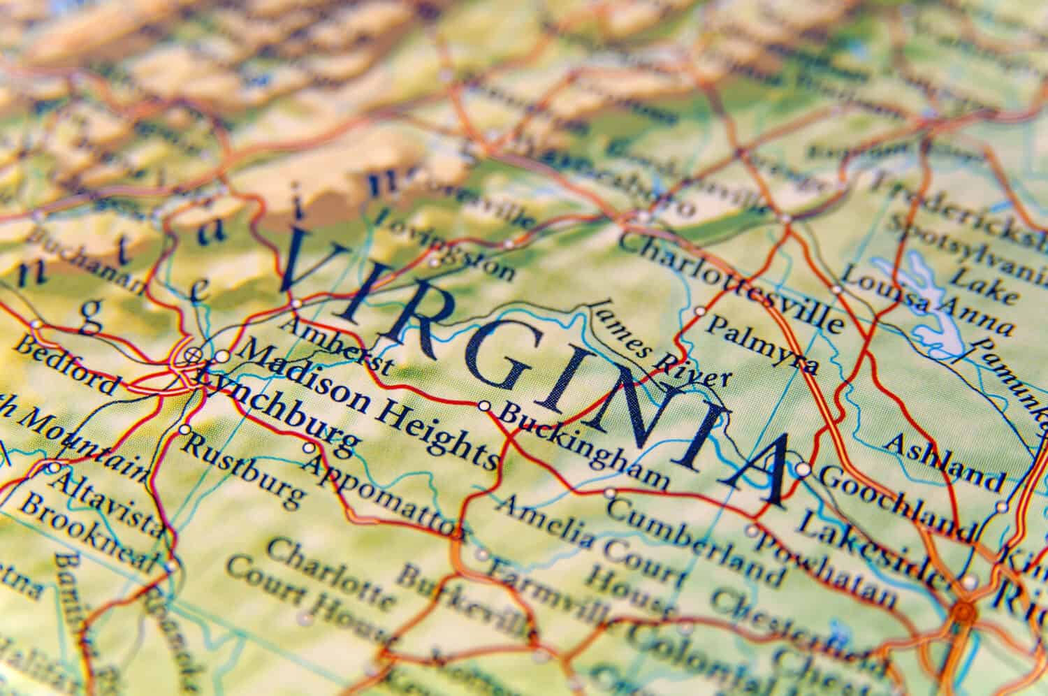 Geographic map of Virginia close