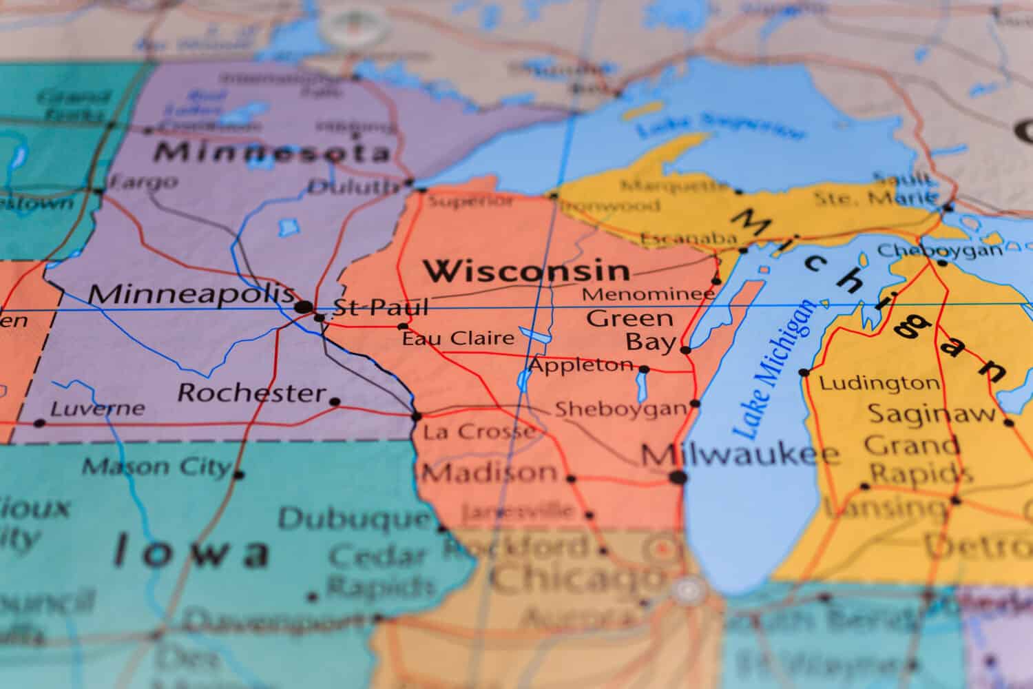 wisconsin michigan on the map
