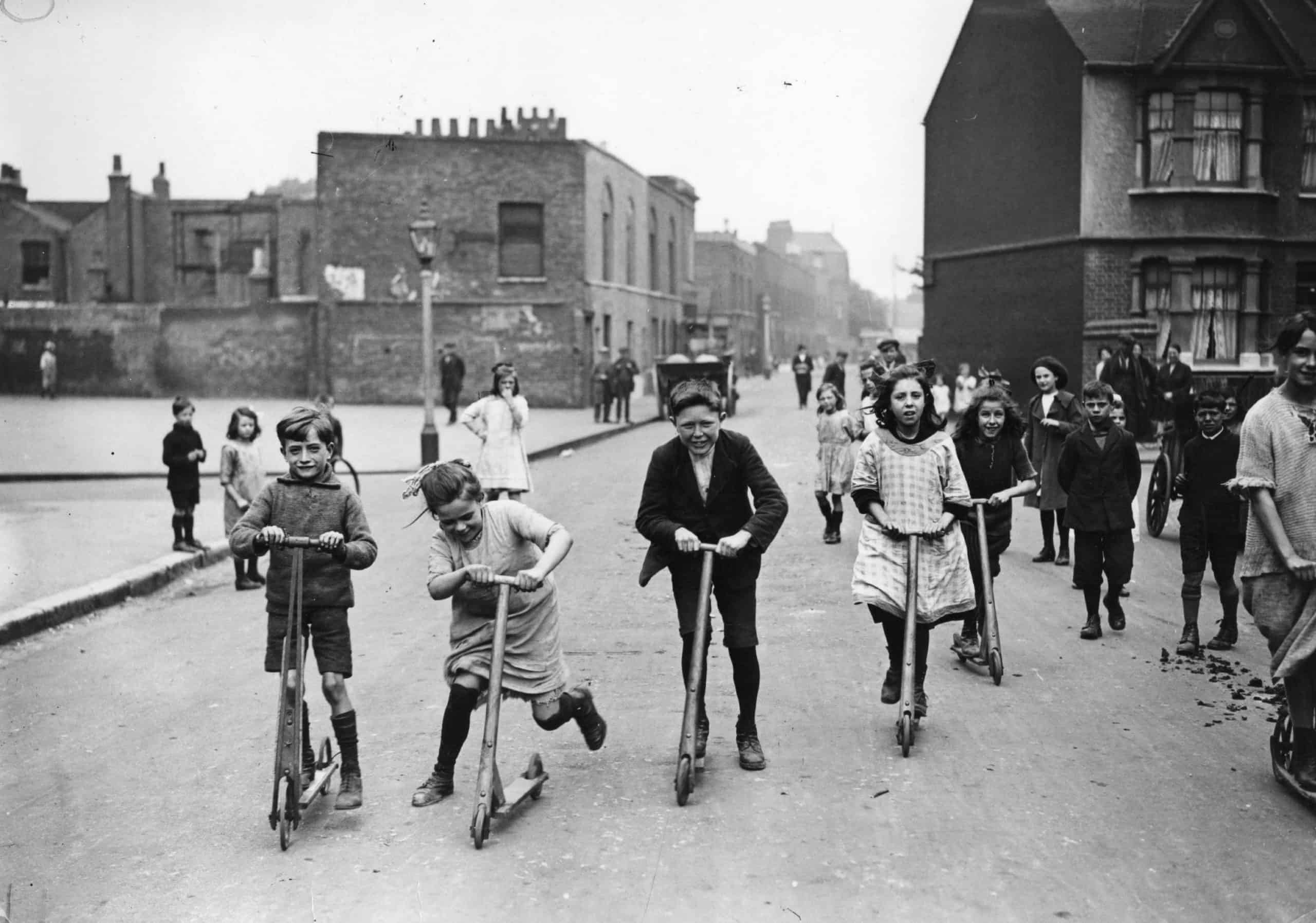 Rare Photos Showing What Growing Up in the 1920s Was Really Like