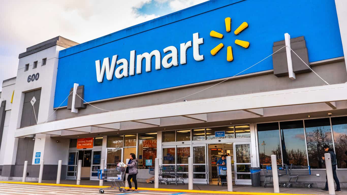 This Bread Recalled From Kroger and Walmart Could Cause a Life-Threatening Reaction Due to an Undeclared Allergen.