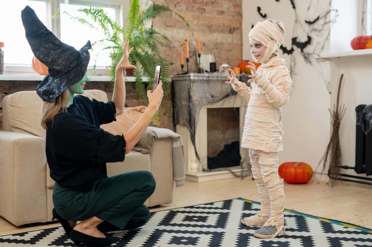 8 Halloween Party Games to Up the Excitement (and Fear!) Factor