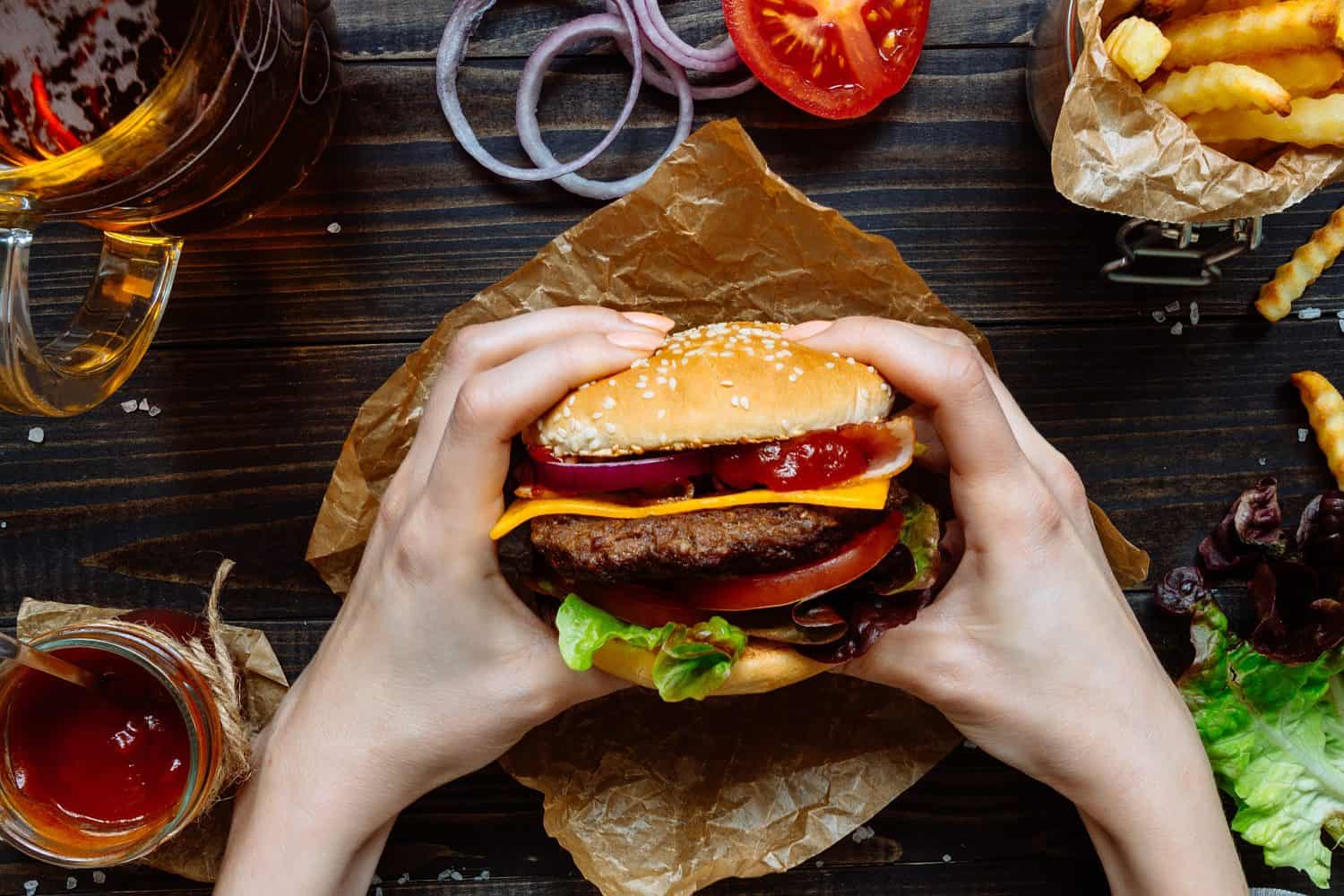 These 10 Fast Food Burgers Have More Than 1,000 Calories Each