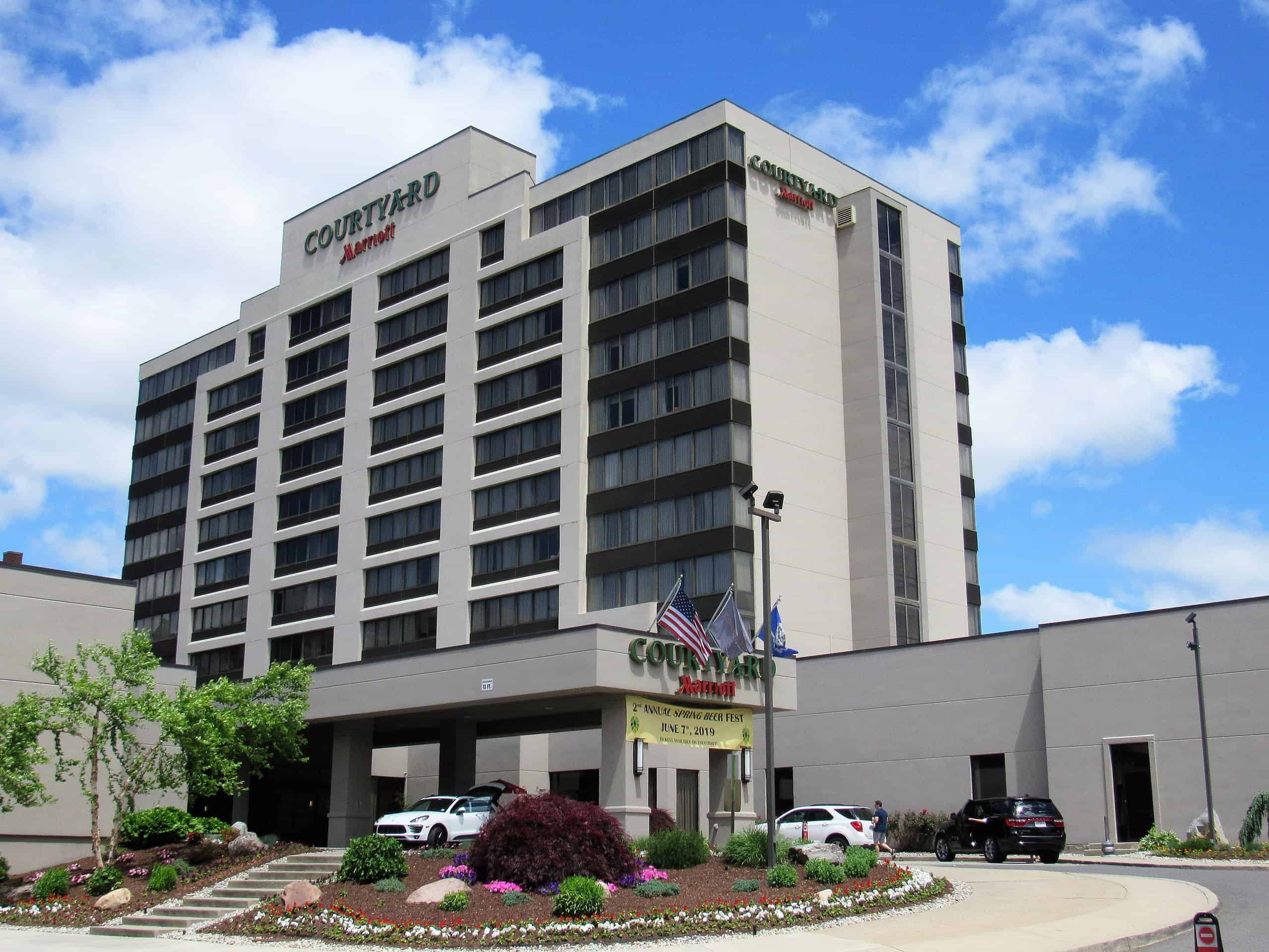 3. Courtyard by Marriott