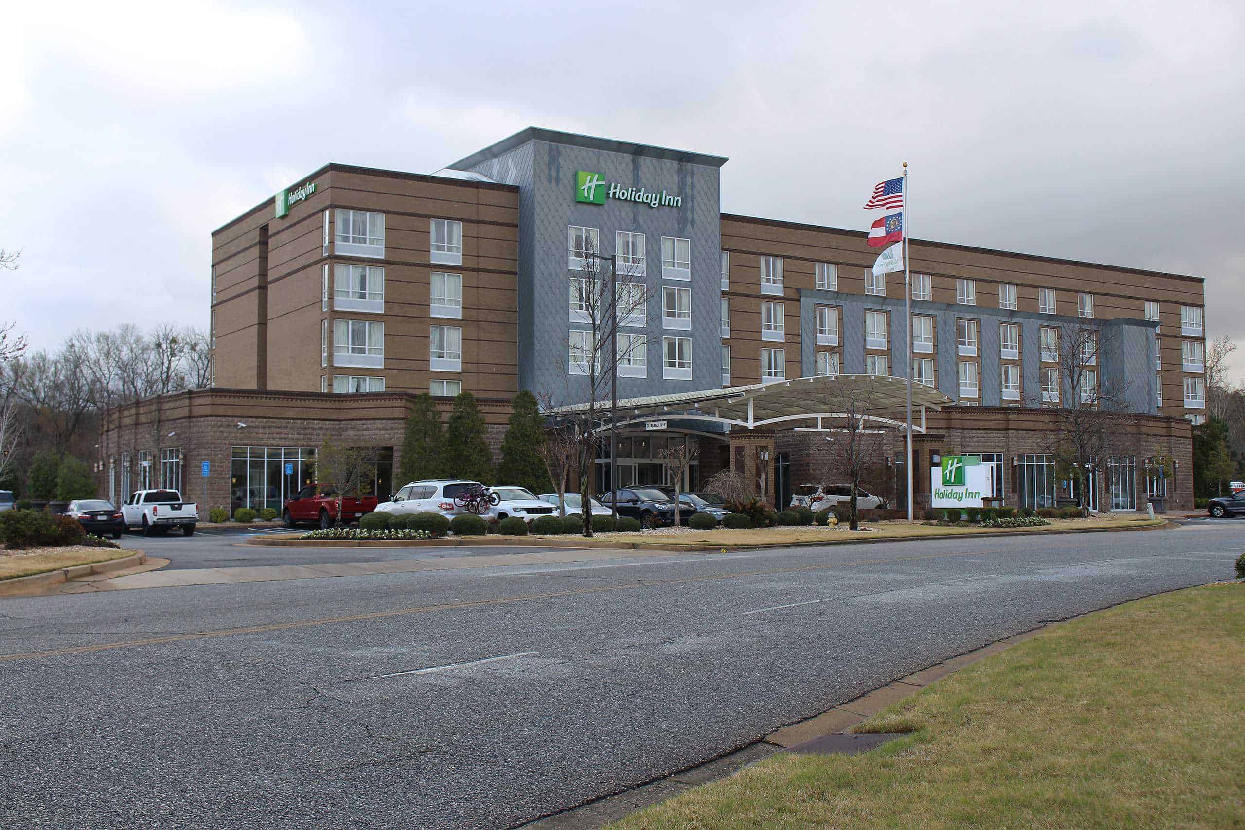 2. Holiday Inn