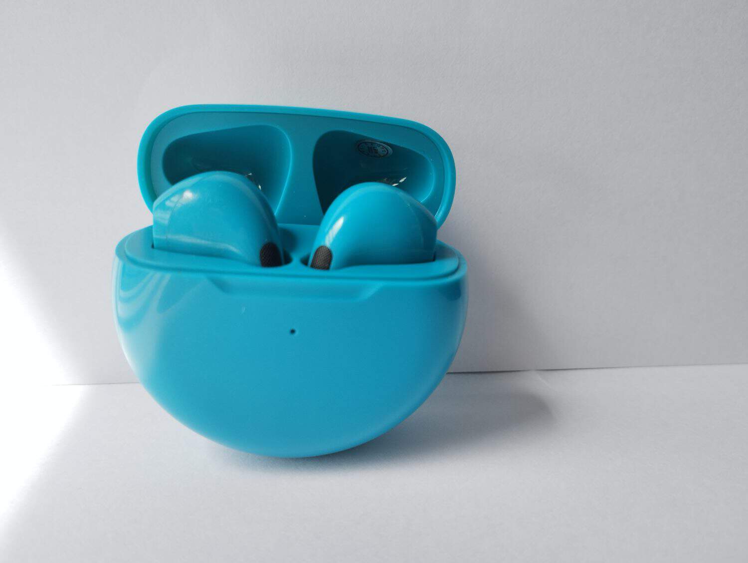 The Very Best AirPod Alternative