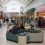 20 Mall Stores We Couldn’t Resist in the ’80s and ’90s