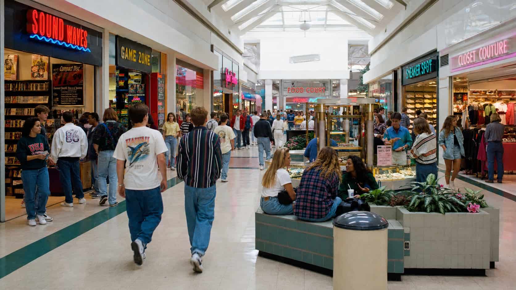 20 Mall Stores We Couldn’t Resist in the ’80s and ’90s