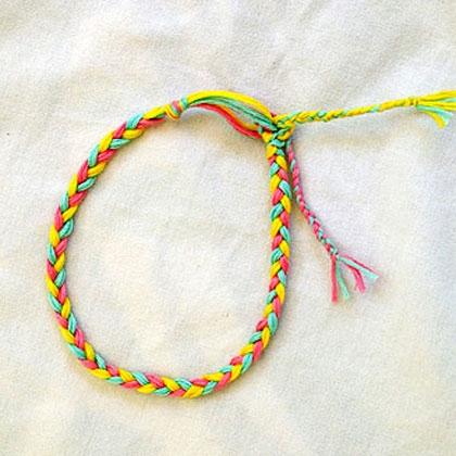 Easy Kids Friendship Bracelet