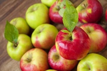 Red and Green Apples