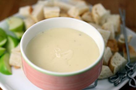 Cheese-Fondue-2