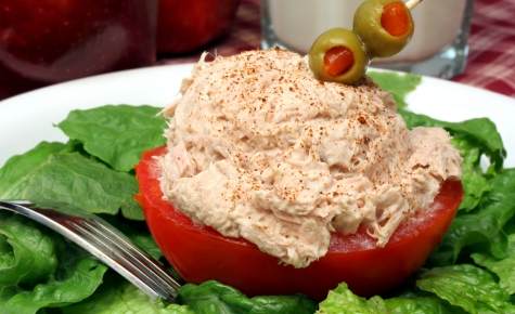 Chicken-Salad-in-Tomato