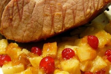 Smoked ham cooked with pineapple and cherries